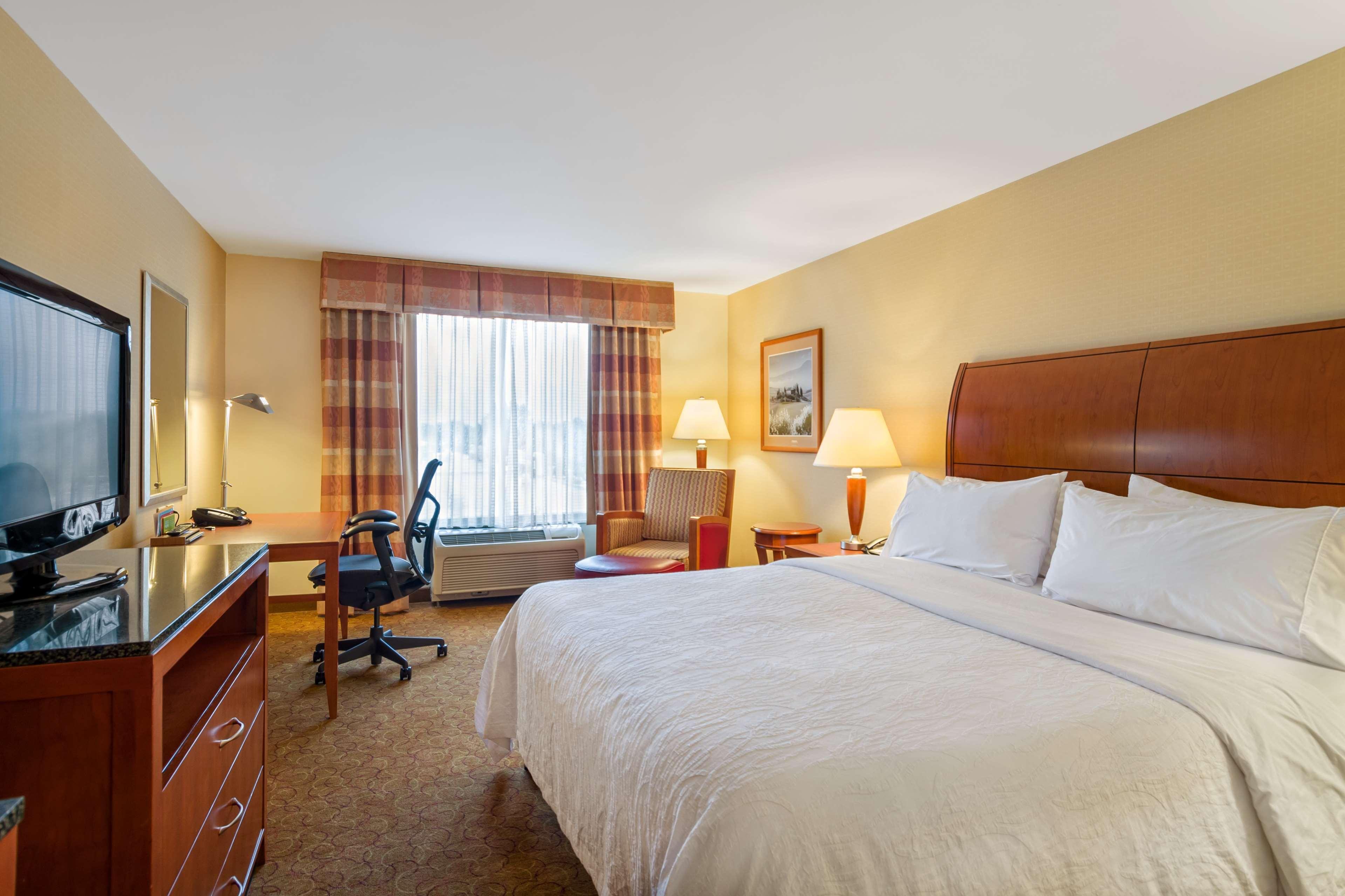 Hotel Hilton Garden Cleveland East / Village